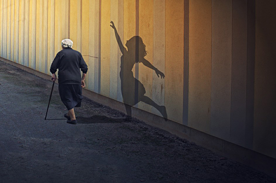 forever young l1 50 Visionary Examples of Creative Photography #9